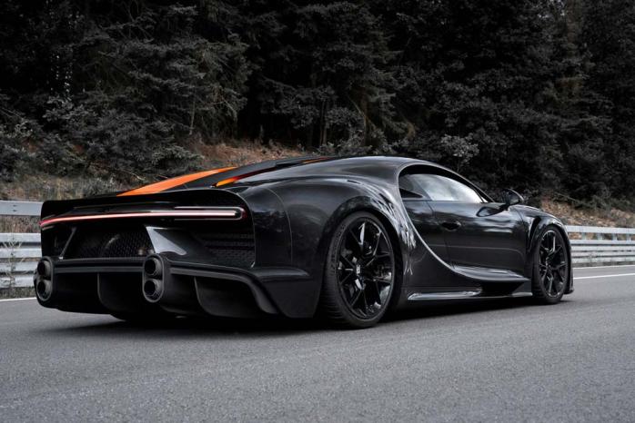 Бугатти Chiron Super Sport 300+