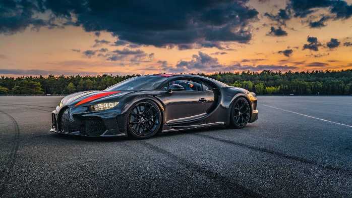 Бугатти Chiron Super Sport 300+