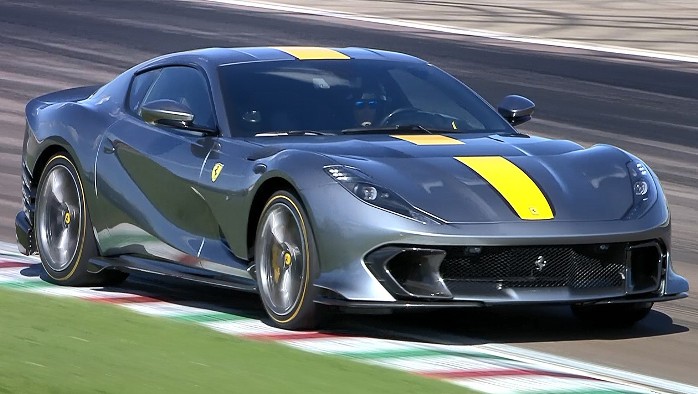 Ferrari 812 Competizione
