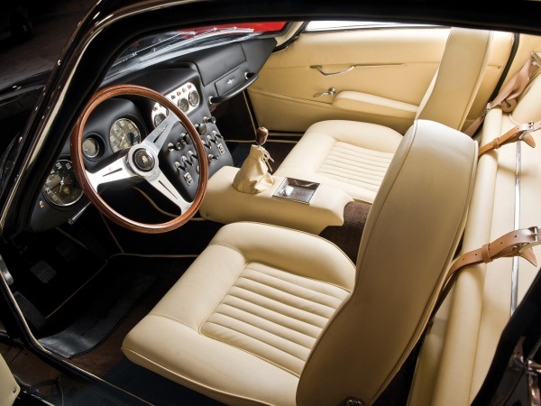 Lamborghini 350GTV salon