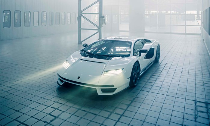 Ламборгини Countach LPI 800-4