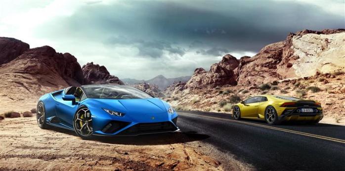 Ламборгини Aventador