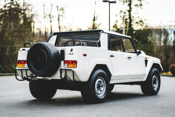 Lamborghini LM002