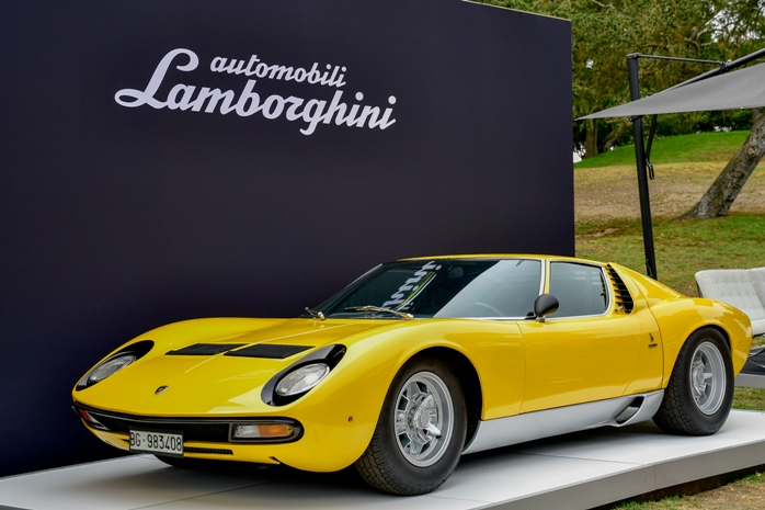Ламборгини Miura